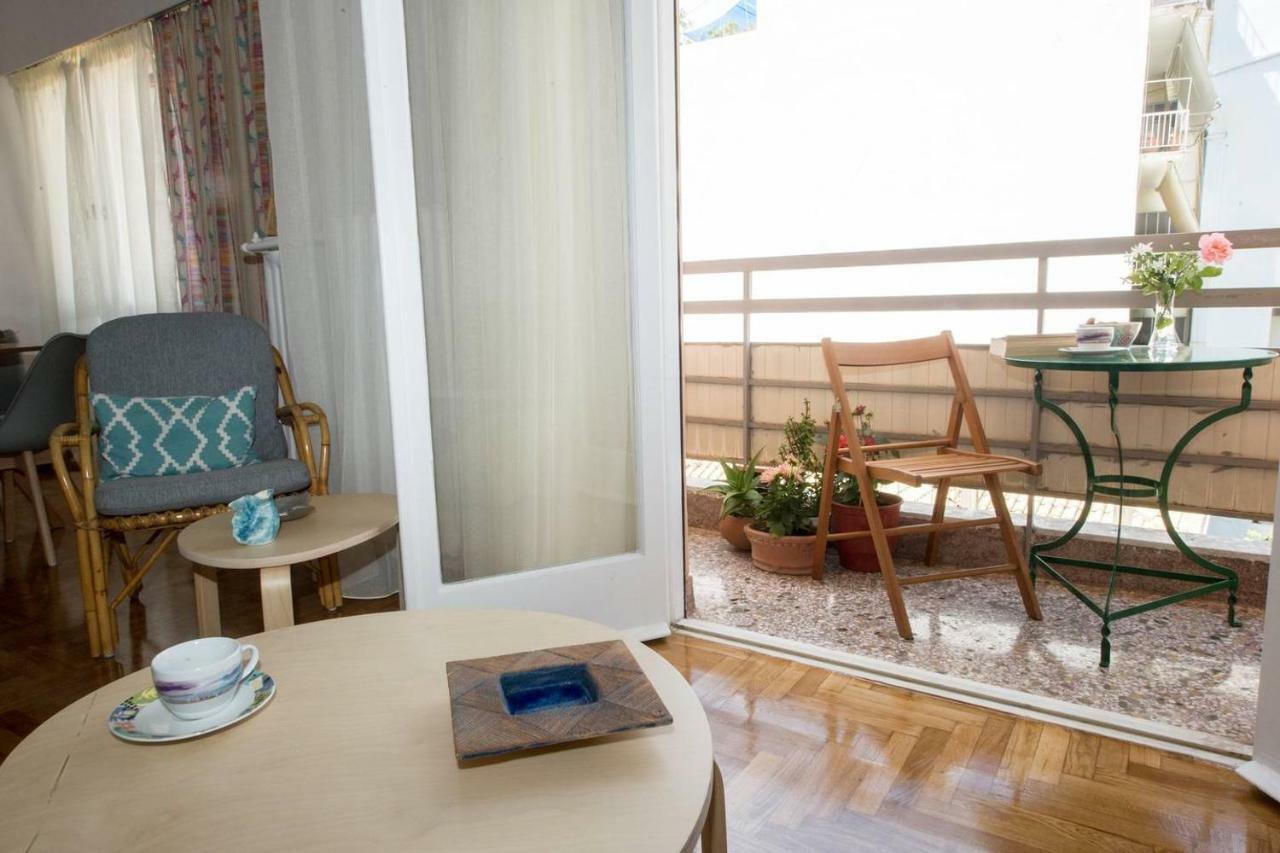 The Ideal Locale - A Sleek And Illuminated Space Kalamata Esterno foto