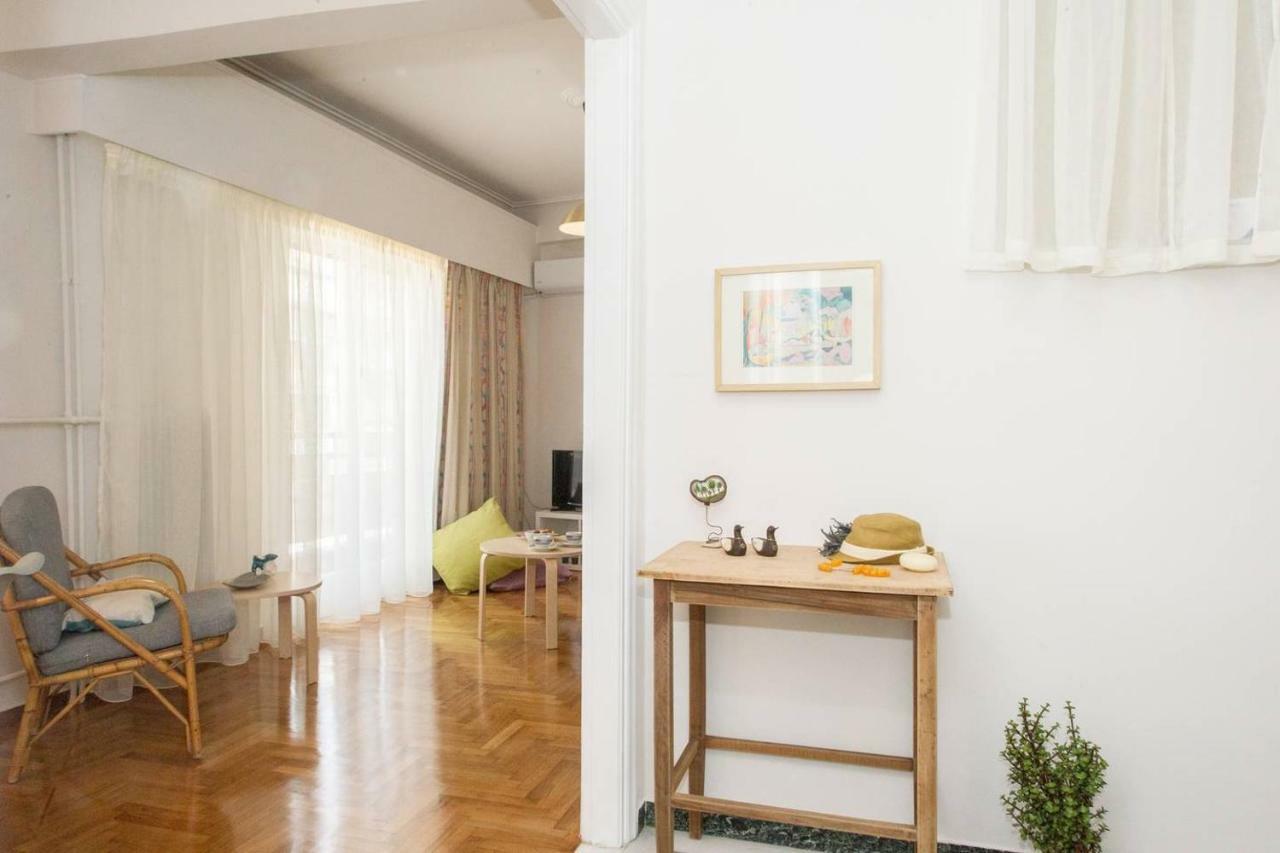 The Ideal Locale - A Sleek And Illuminated Space Kalamata Esterno foto